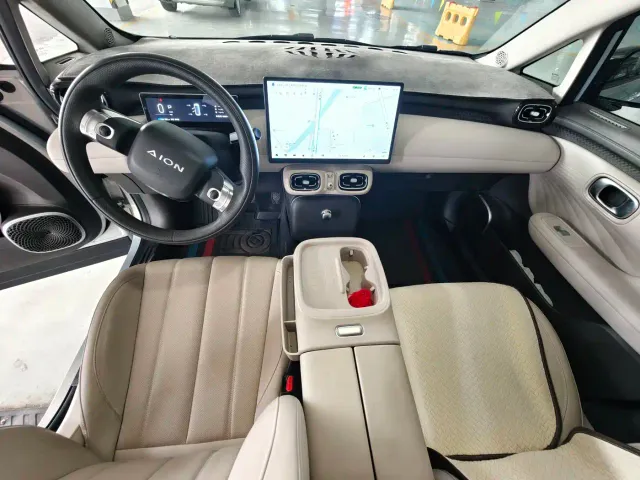 GAC Aion UT — Фото автомобиля 8