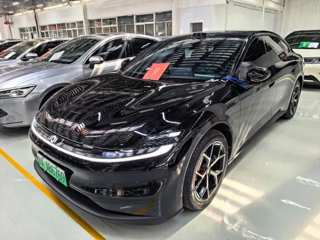 Фотография автомобиля — Changan Qiyuan A06