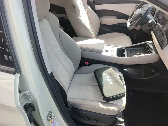 BYD Yuan PLUS — Фото автомобиля 24