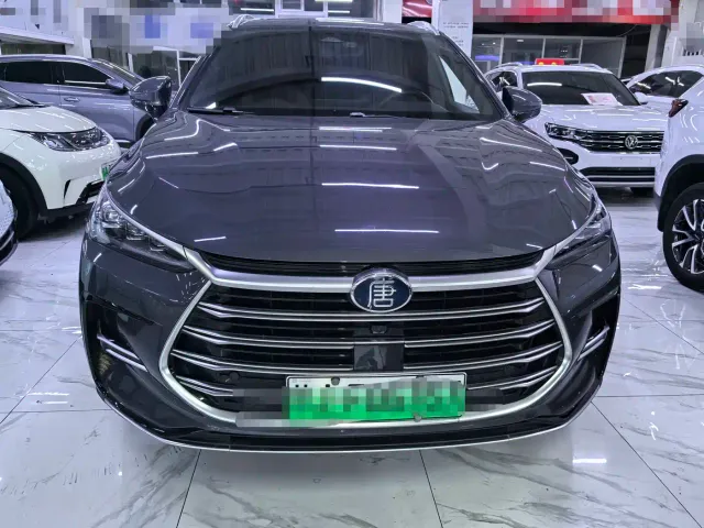BYD Tang — Фото автомобиля 2
