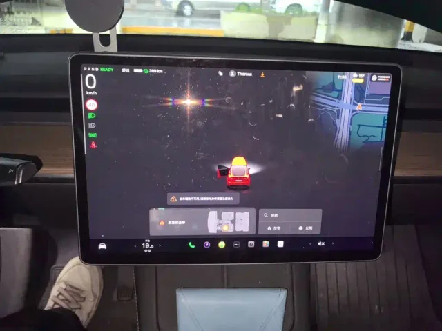 Tesla Model Y — Фото автомобиля 7
