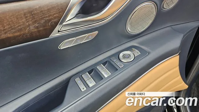 Genesis GV80 — Фото автомобиля 30