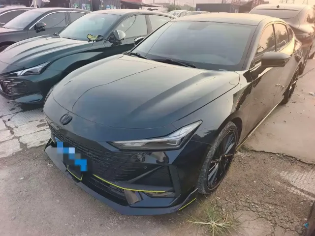 Фотография автомобиля — Changan UNI-V