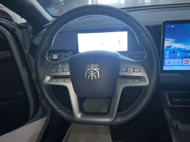 BYD Qin L — Фото автомобиля 10