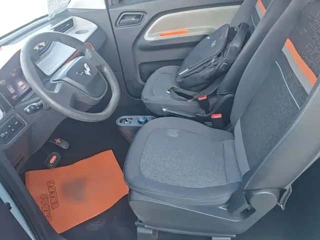Wuling Hongguang Mini EV — Фото автомобиля 14