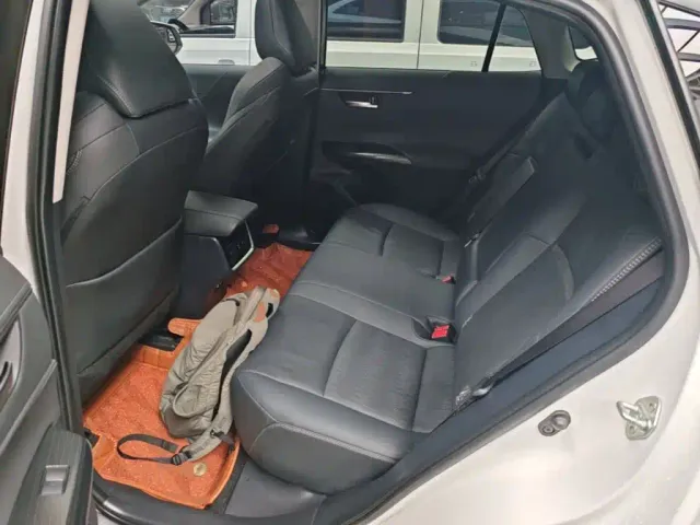Toyota Venza — Фото автомобиля 16