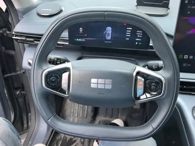 Geely Galaxy E5 — Фото автомобиля 15