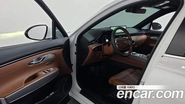Genesis GV70 2.5T Бензин AWD — Фото автомобиля 8