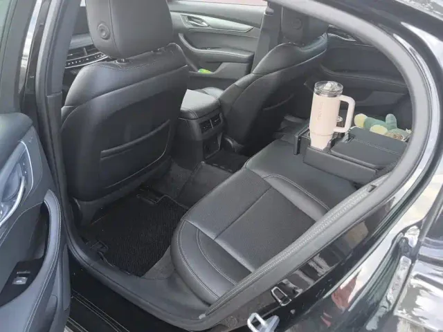 Cadillac CT5 — Фото автомобиля 11