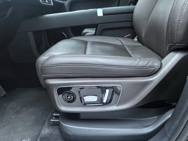 Li Auto L8 — Фото автомобиля 9