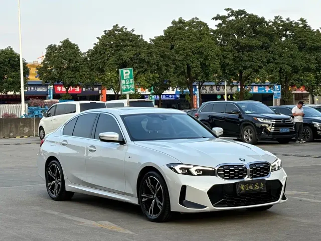 BMW 3 Series — Фото автомобиля 3