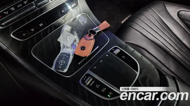 Mercedes-Benz CLS-Class — Фото автомобиля 17