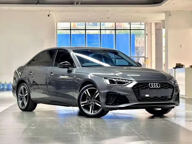 Audi A4L — Фото автомобиля 3