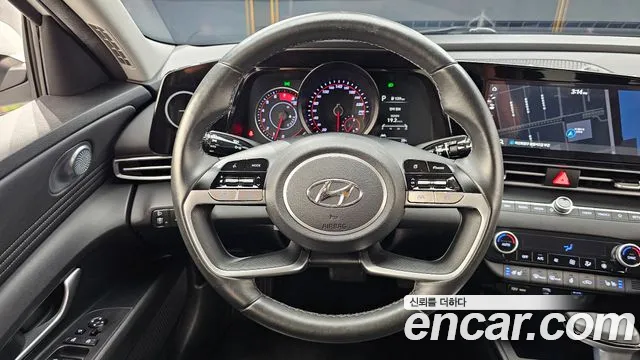 Hyundai AVANTE Avante (CN7) — Фото автомобиля 13