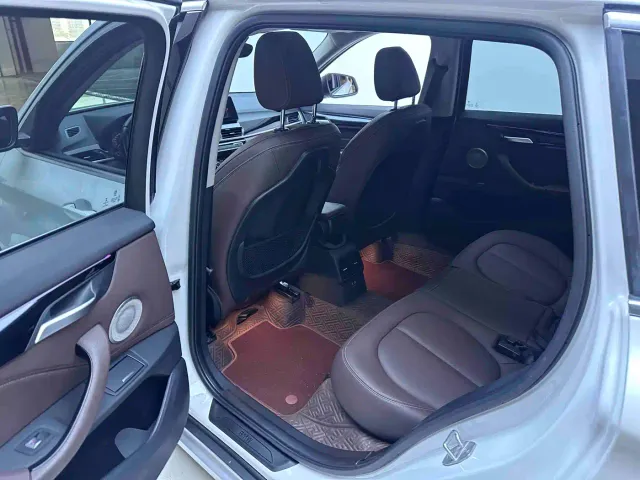 BMW X1 — Фото автомобиля 8