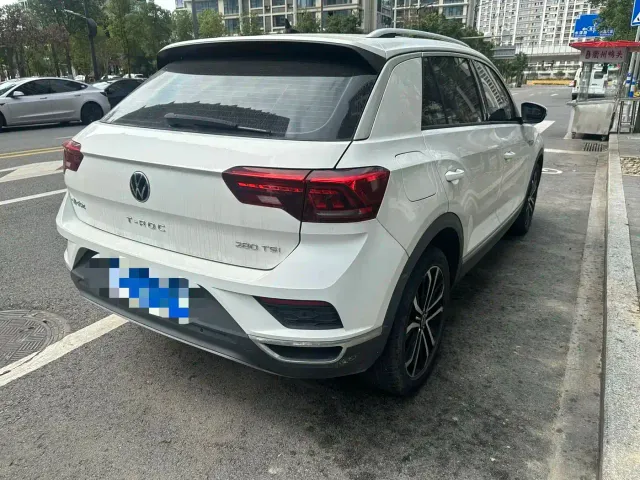 Volkswagen T-Roc — Фото автомобиля 8