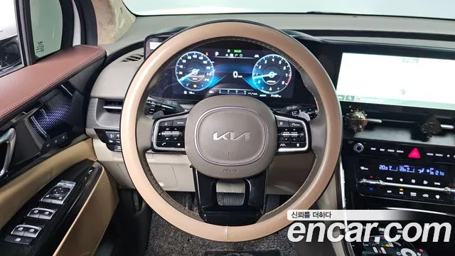 Kia Carnival Generation 4 — Фото автомобиля 18