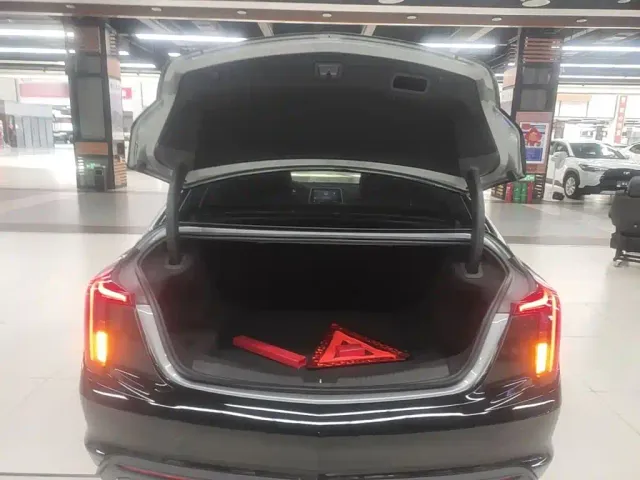 Cadillac CT5 — Фото автомобиля 18