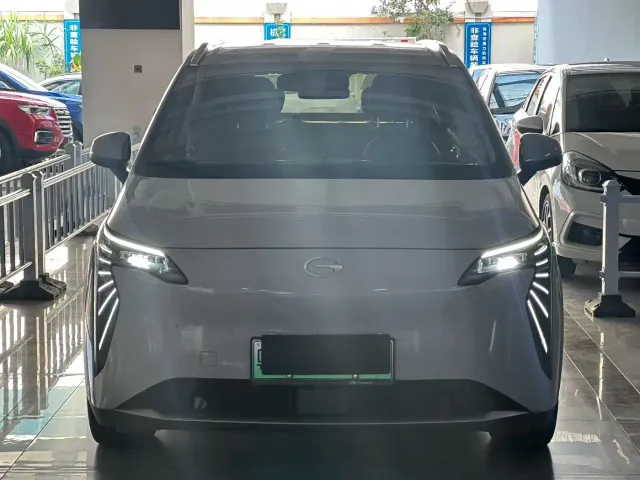 GAC Aion Y — Фото автомобиля 2