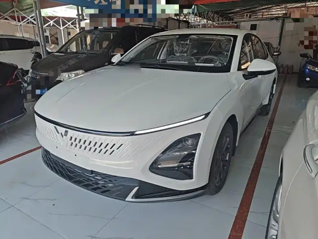Фотография автомобиля — Wuling Starlight
