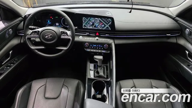 Hyundai AVANTE Avante (CN7) — Фото автомобиля 4