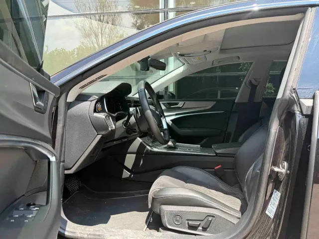 Audi A7L — Фото автомобиля 3
