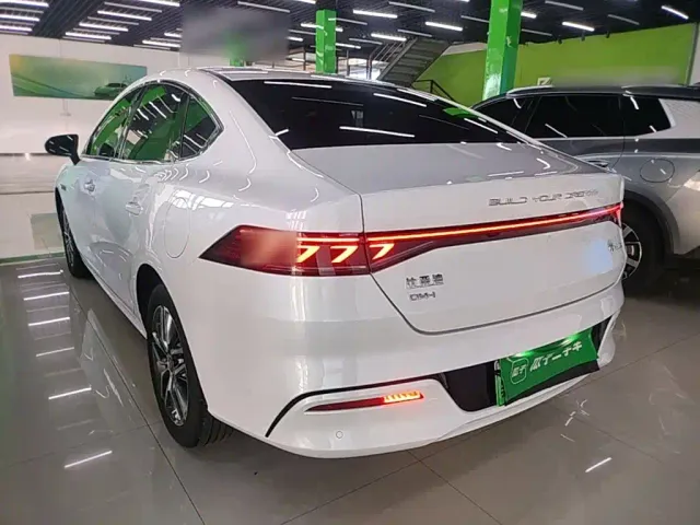BYD Qin PLUS — Фото автомобиля 4