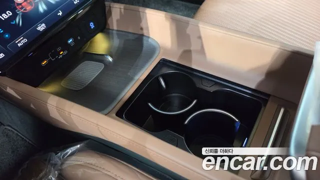 Hyundai Grandeur GN7 — Фото автомобиля 27