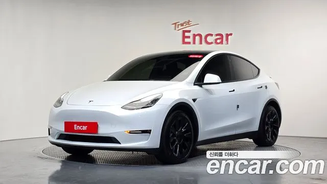 Фотография автомобиля — Tesla Model Y