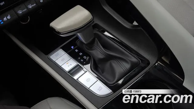 Hyundai AVANTE Avante (CN7) — Фото автомобиля 9