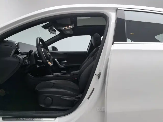 Mercedes-Benz A-Class — Фото автомобиля 10