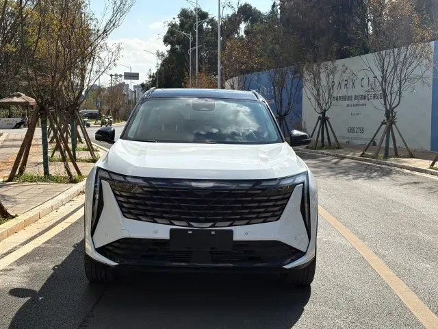 Geely Boyue L — Фото автомобиля 2