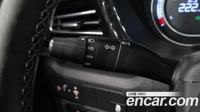 Kia Niro — Фото автомобиля 27
