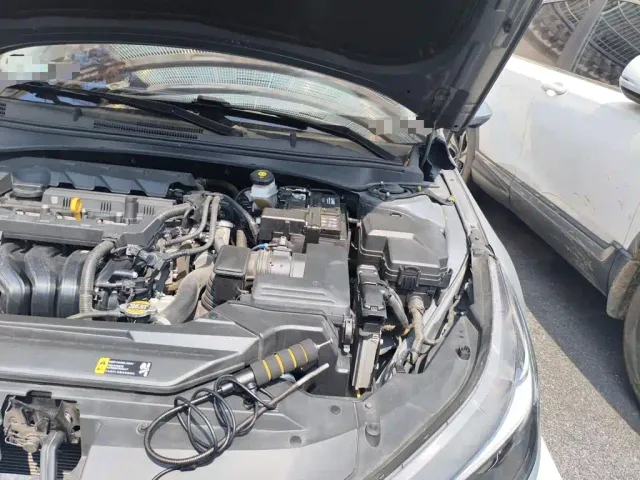 Hyundai Elantra — Фото автомобиля 21