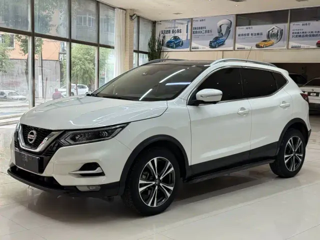 Фотография автомобиля — Nissan Qashqai