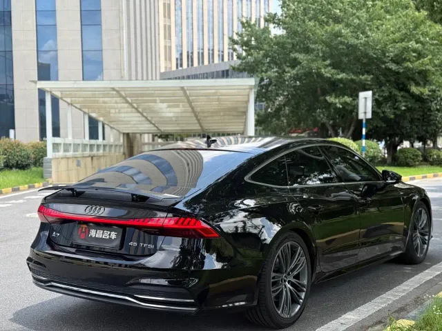 Audi A7 — Фото автомобиля 9