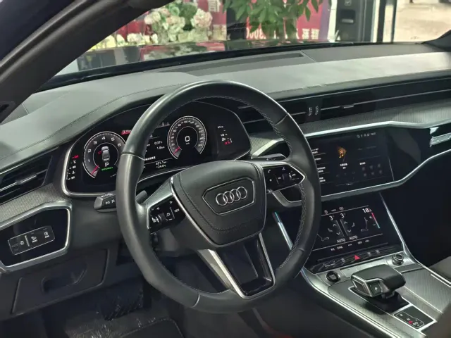 Audi A6L — Фото автомобиля 20