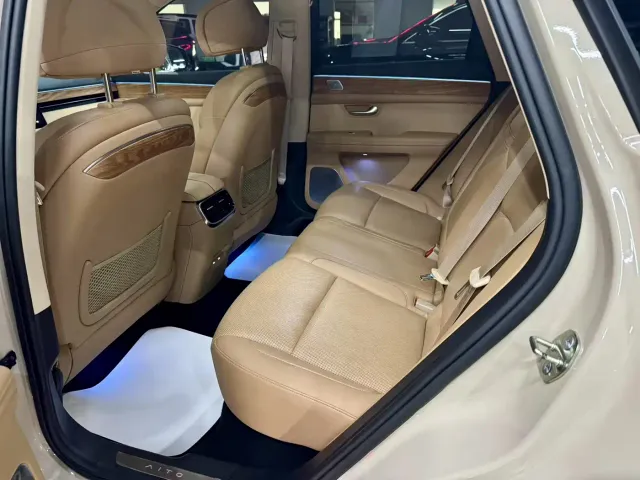 Aito M5 — Фото автомобиля 6