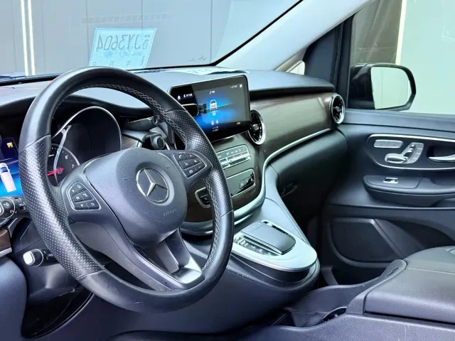 Mercedes-Benz V-Class — Фото автомобиля 5