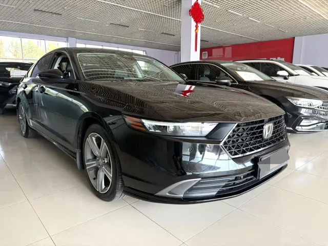 Honda Accord — Фото автомобиля 3