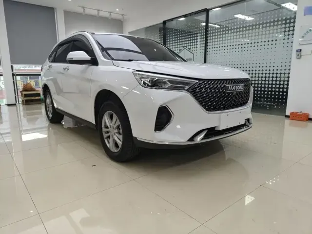 Haval M6 — Фото автомобиля 8