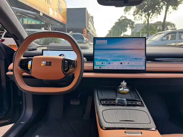 Geely Galaxy Xingyao 8 — Фото автомобиля 9