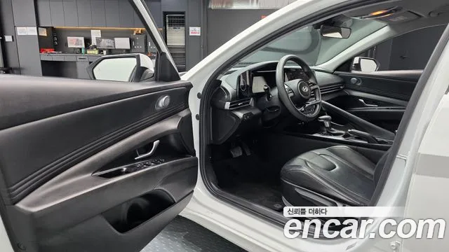 Hyundai Avante CN7 — Фото автомобиля 15