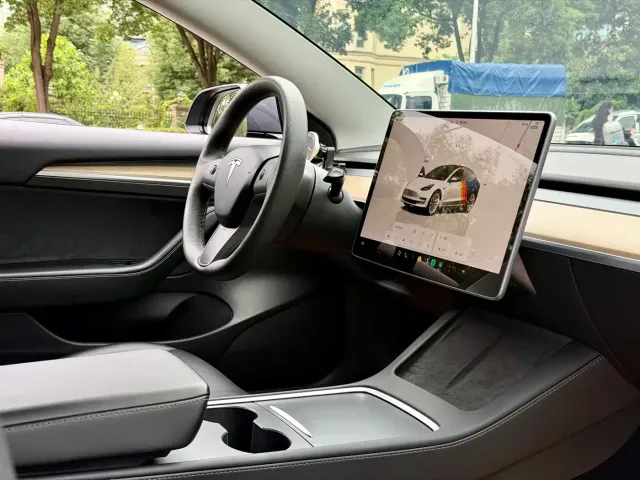 Tesla Model 3 2022 Model Rear-Wheel Drive Version — Фото автомобиля 9