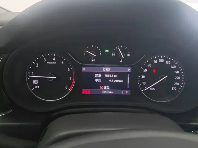Buick Regal — Фото автомобиля 14