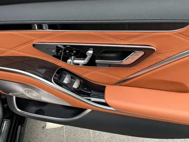 Mercedes-Benz Maybach S-Class — Фото автомобиля 13