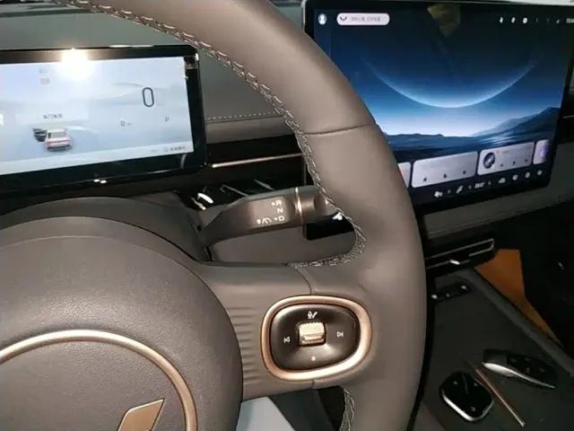 Wuling Starlight — Фото автомобиля 13