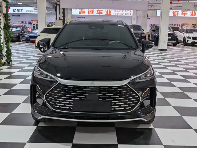 BYD Tang — Фото автомобиля 3