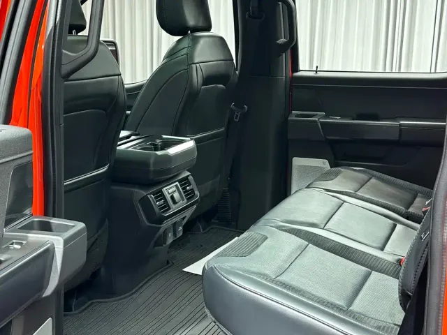 Ford F-150 Raptor — Фото автомобиля 21
