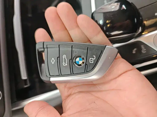 BMW 3 Series — Фото автомобиля 16